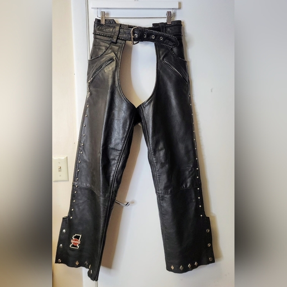 Highway Leather Black Low rise Motorcycle Leather Chaps Studded Biker Size M - Picture 3 of 17